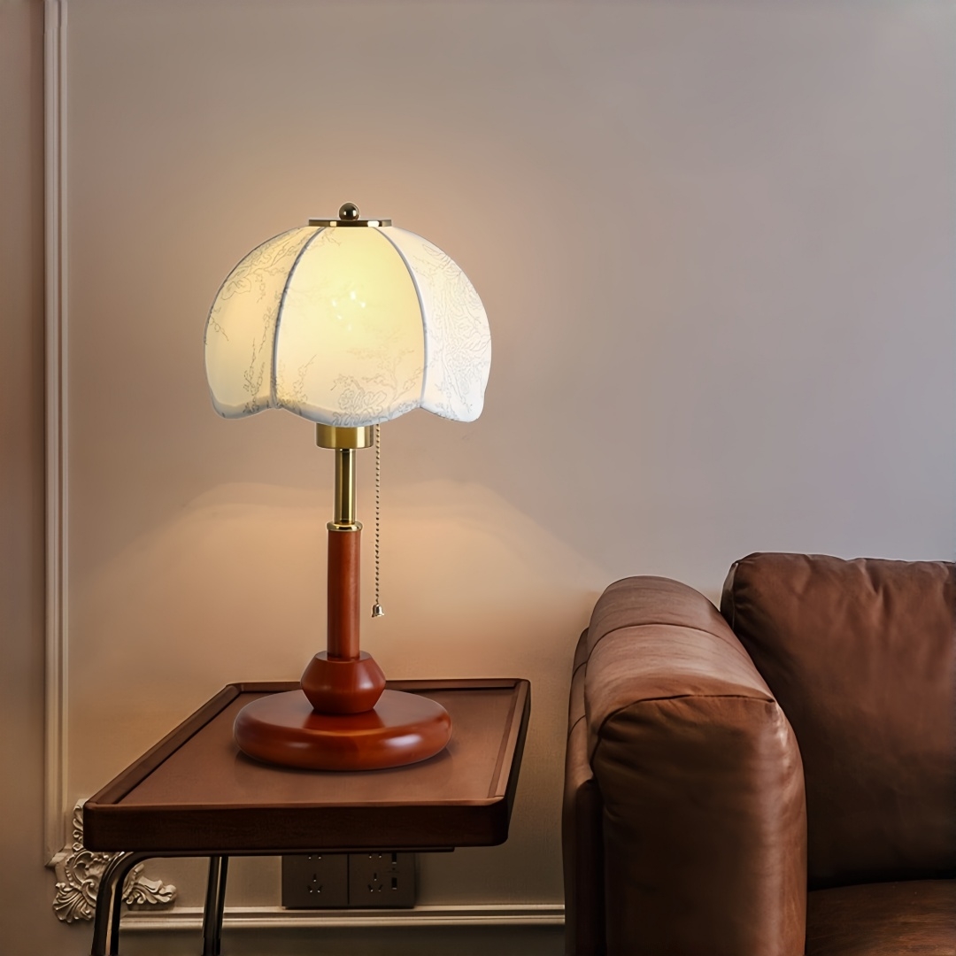 Vintage Scalloped Dome Table L - огляд і ціна Home Decor Light