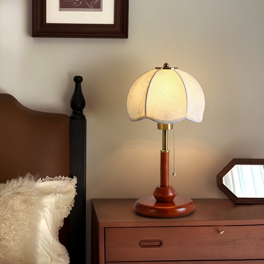 Vintage Scalloped Dome Table L - огляд і ціна Home Decor Light