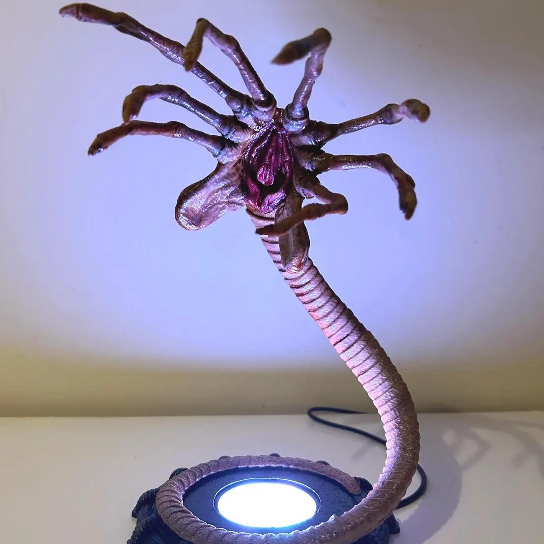 Alien Facehugger Lamp Nightlig - огляд і ціна Home Decor Light