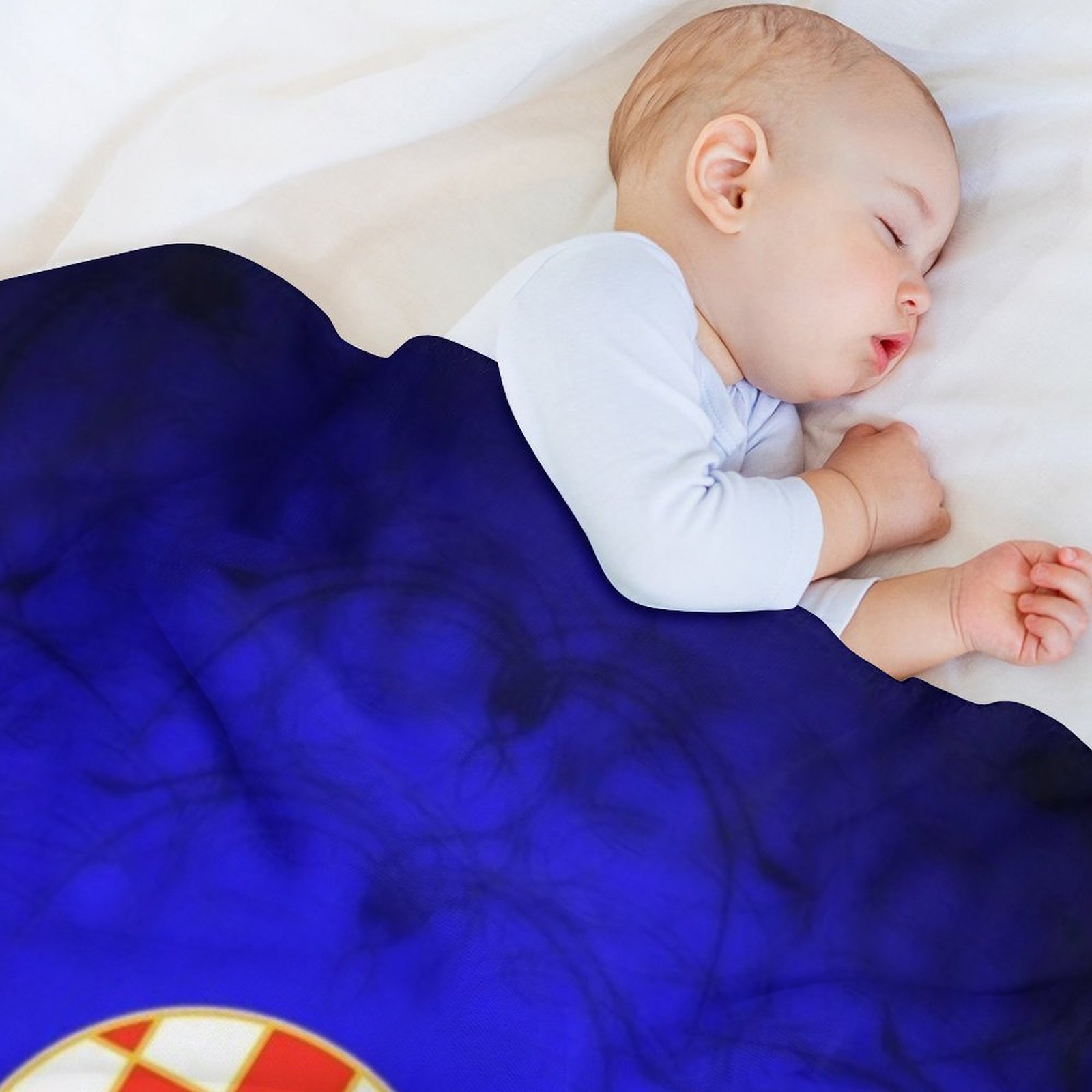 GNK Dinamo Zagreb Throw Blanke - огляд і ціна Home Decor Zagreb